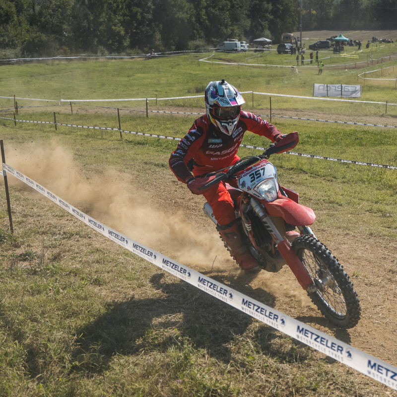 TROFEO ENDURO GASGAS 2025: ADRENALINA E DIVERTIMENTO A MILLE NELL’ULTIMA TAPPA DI CASTIGLION FIORENTINO